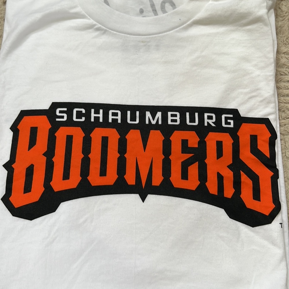 Boomers short sleeve t-shirt Size XL New